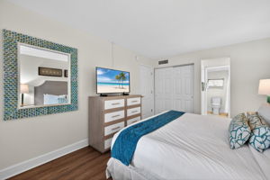 Primary Bedroom 4 of 4