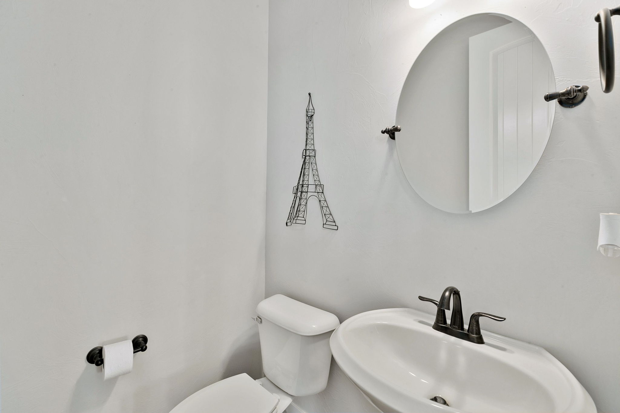 1/2 Bath