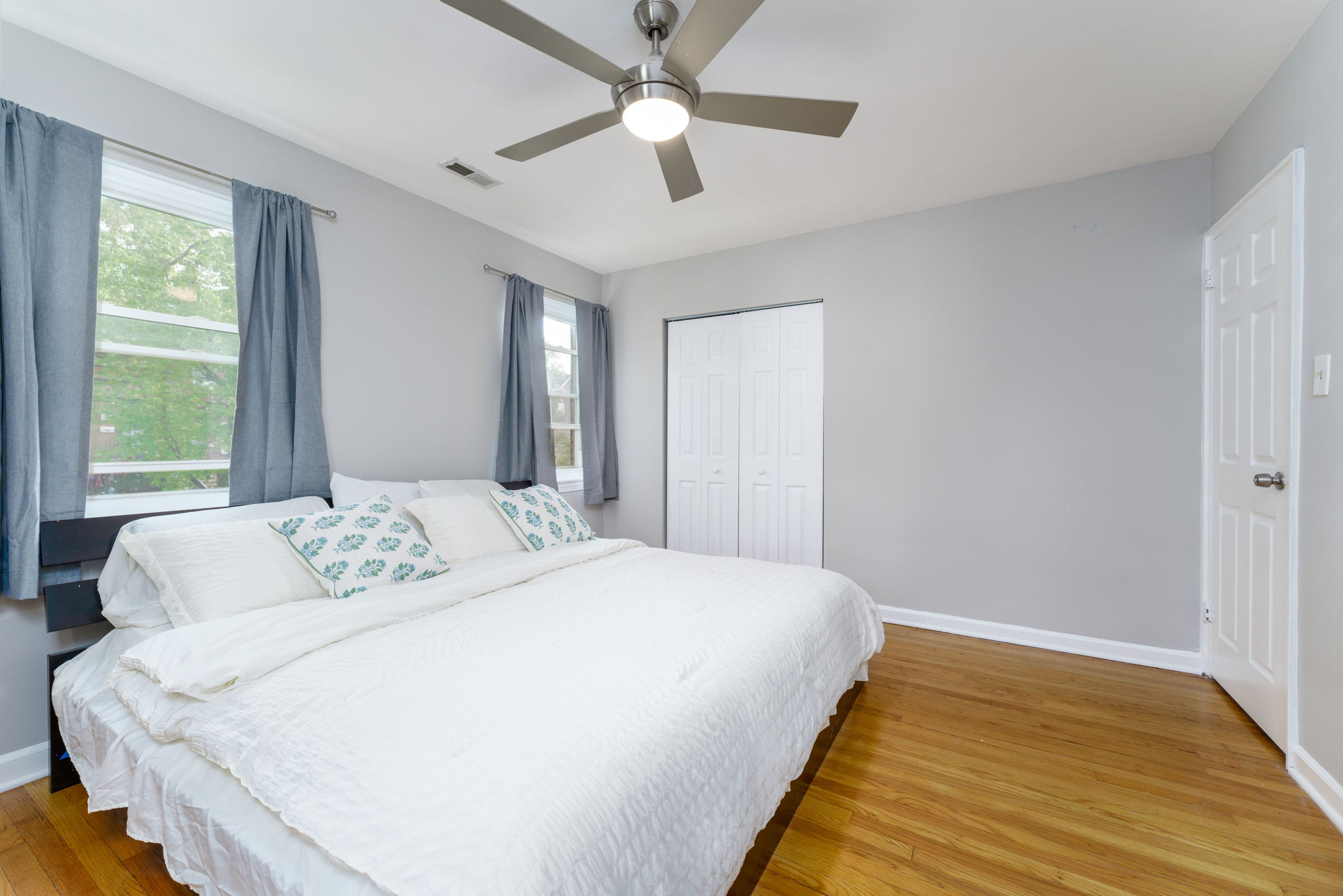 2256 S St SE 00023