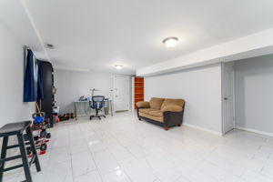 2256 S St SE 00017