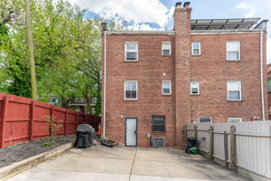 2256 S St SE 00031