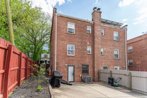 2256 S St SE 00032