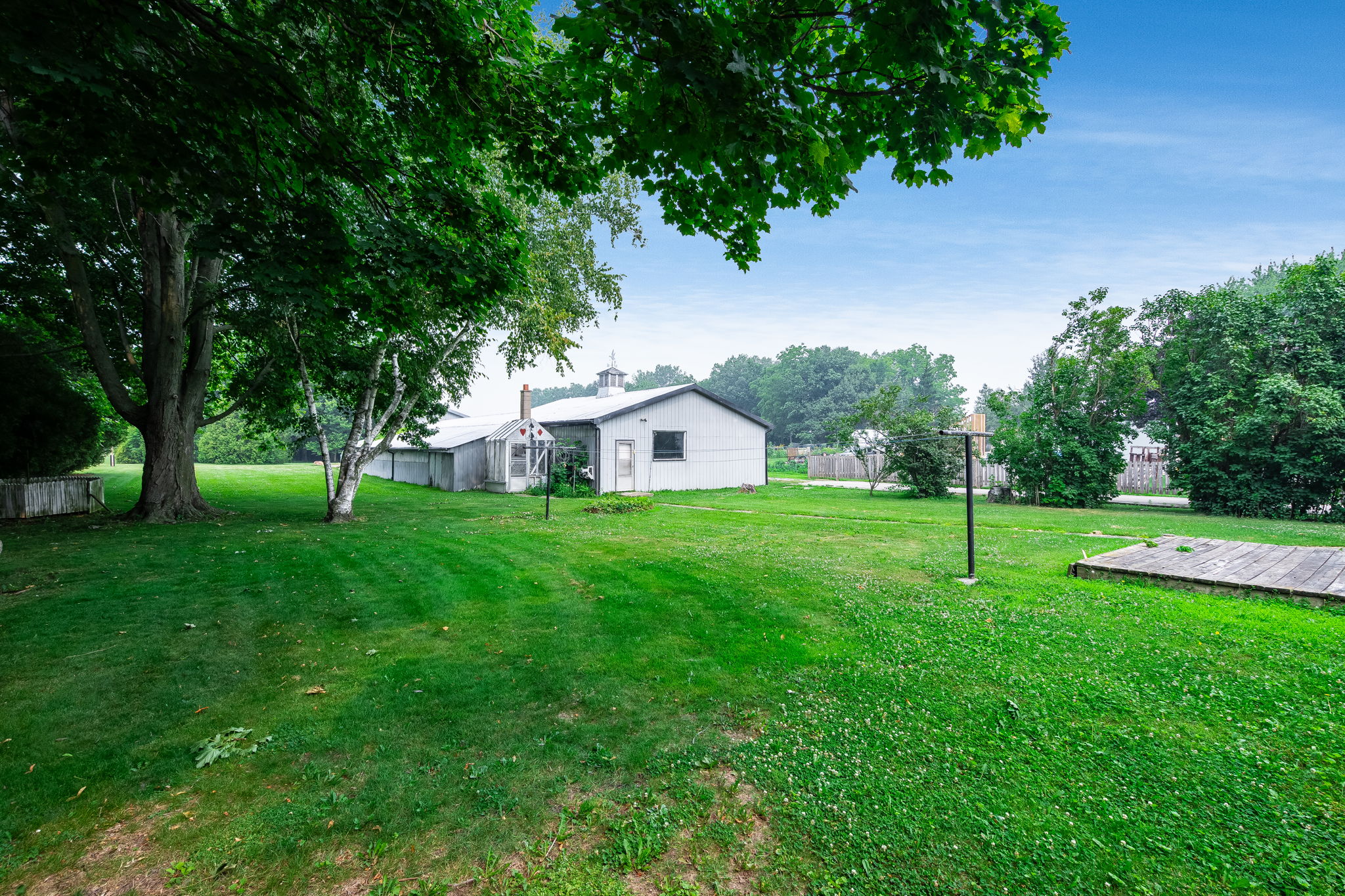  Photo 33