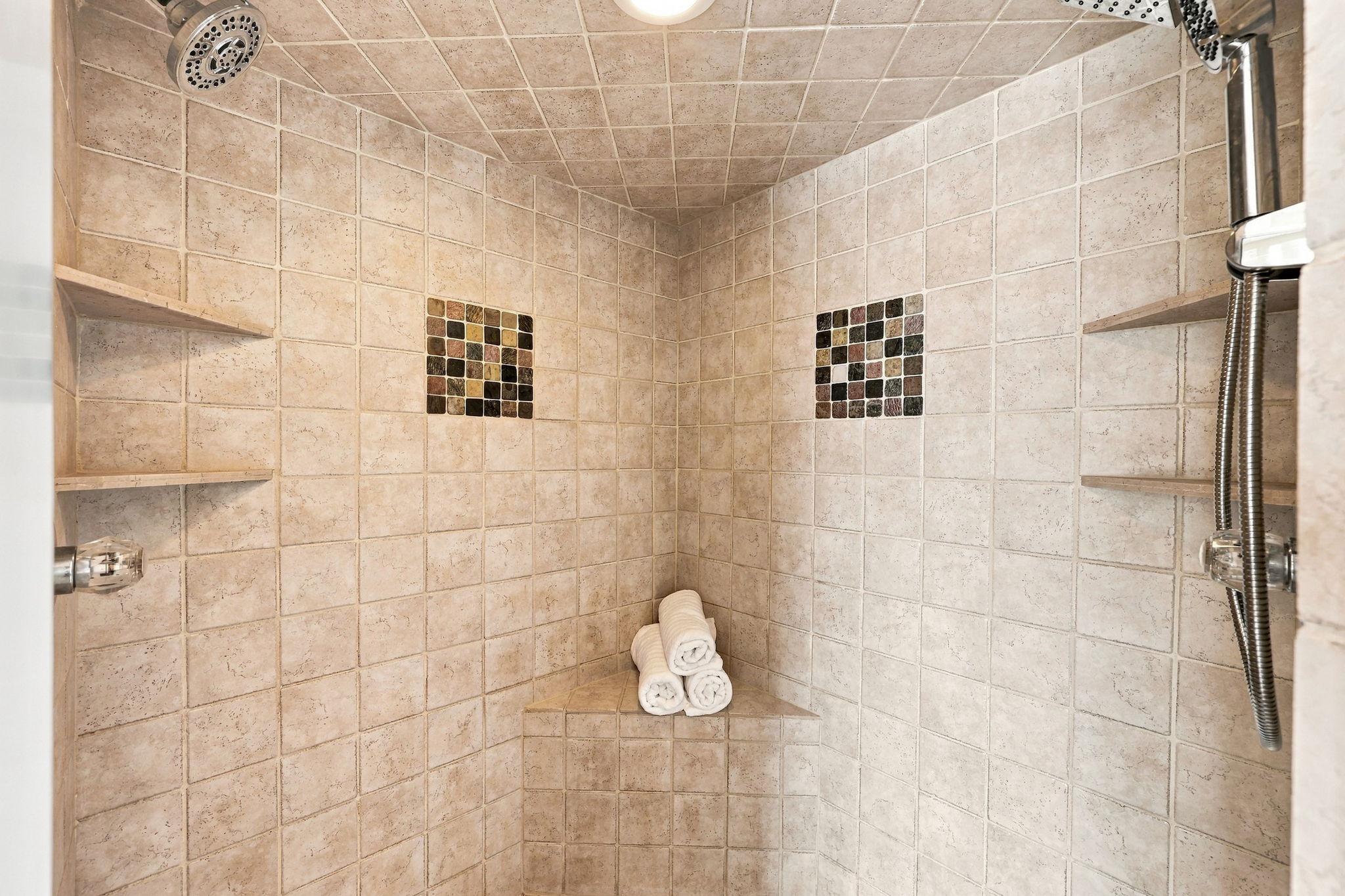  Photo 51