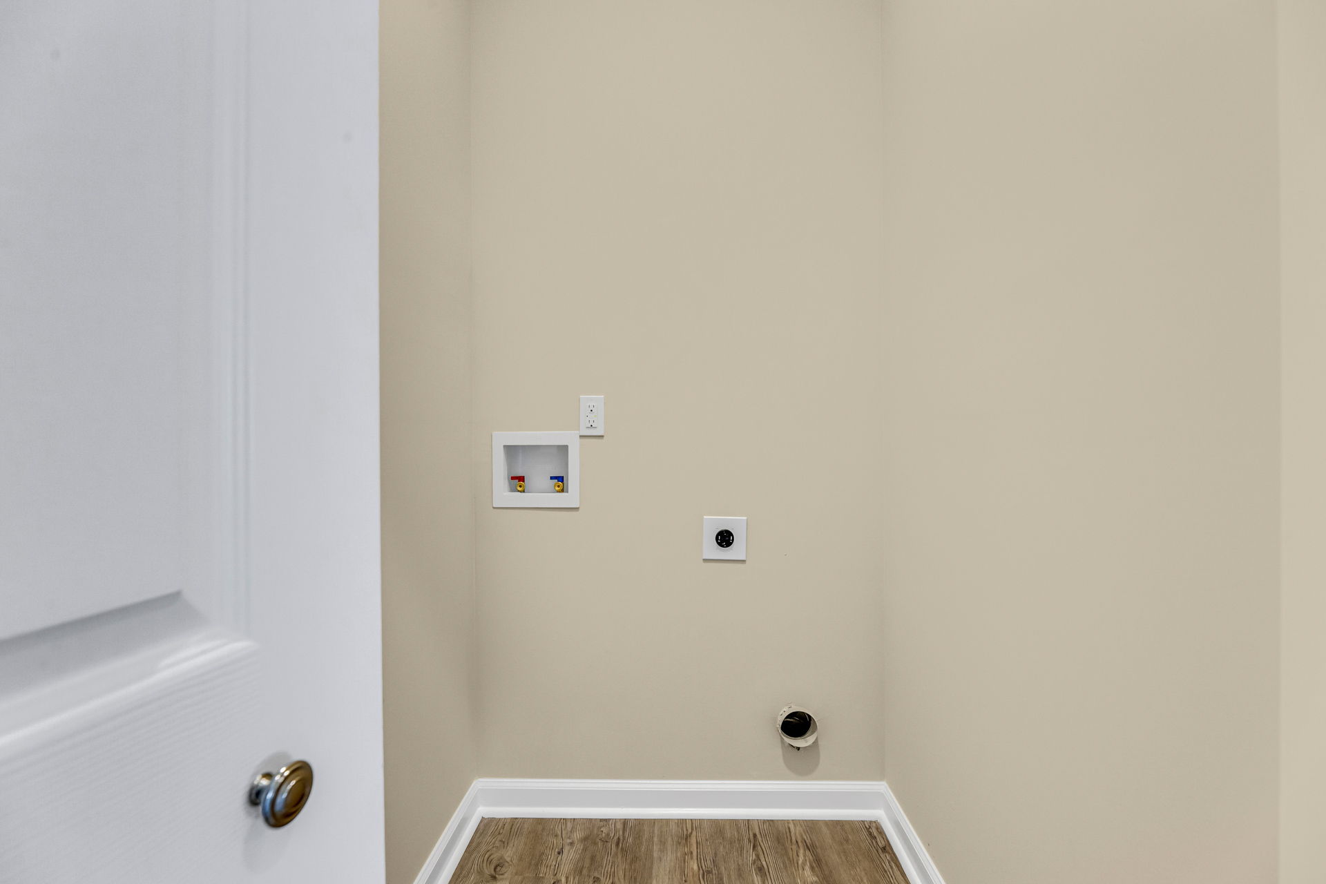 2258 Melrose Dr, Burlington, NC 27217, USA Photo 26