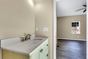 2258 Melrose Dr, Burlington, NC 27217, USA Photo 20