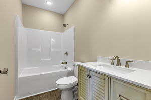 2258 Melrose Dr, Burlington, NC 27217, USA Photo 26