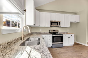 2258 Melrose Dr, Burlington, NC 27217, USA Photo 14