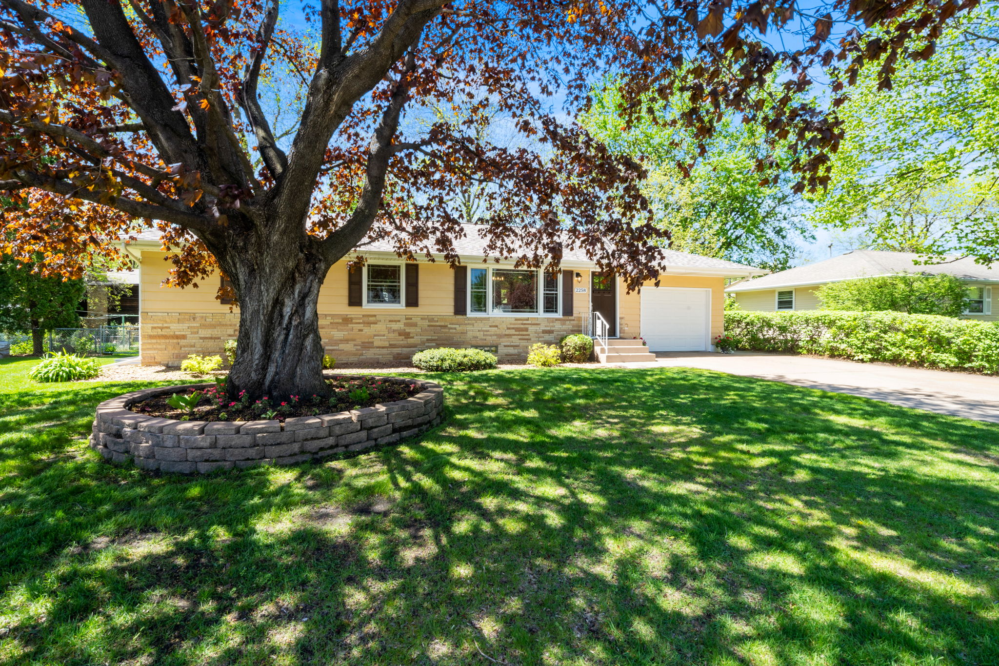  2258 Thorndale Ave, New Brighton, MN 55112, US