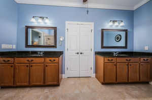 Master Bathroom1f