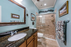 Bathroom2
