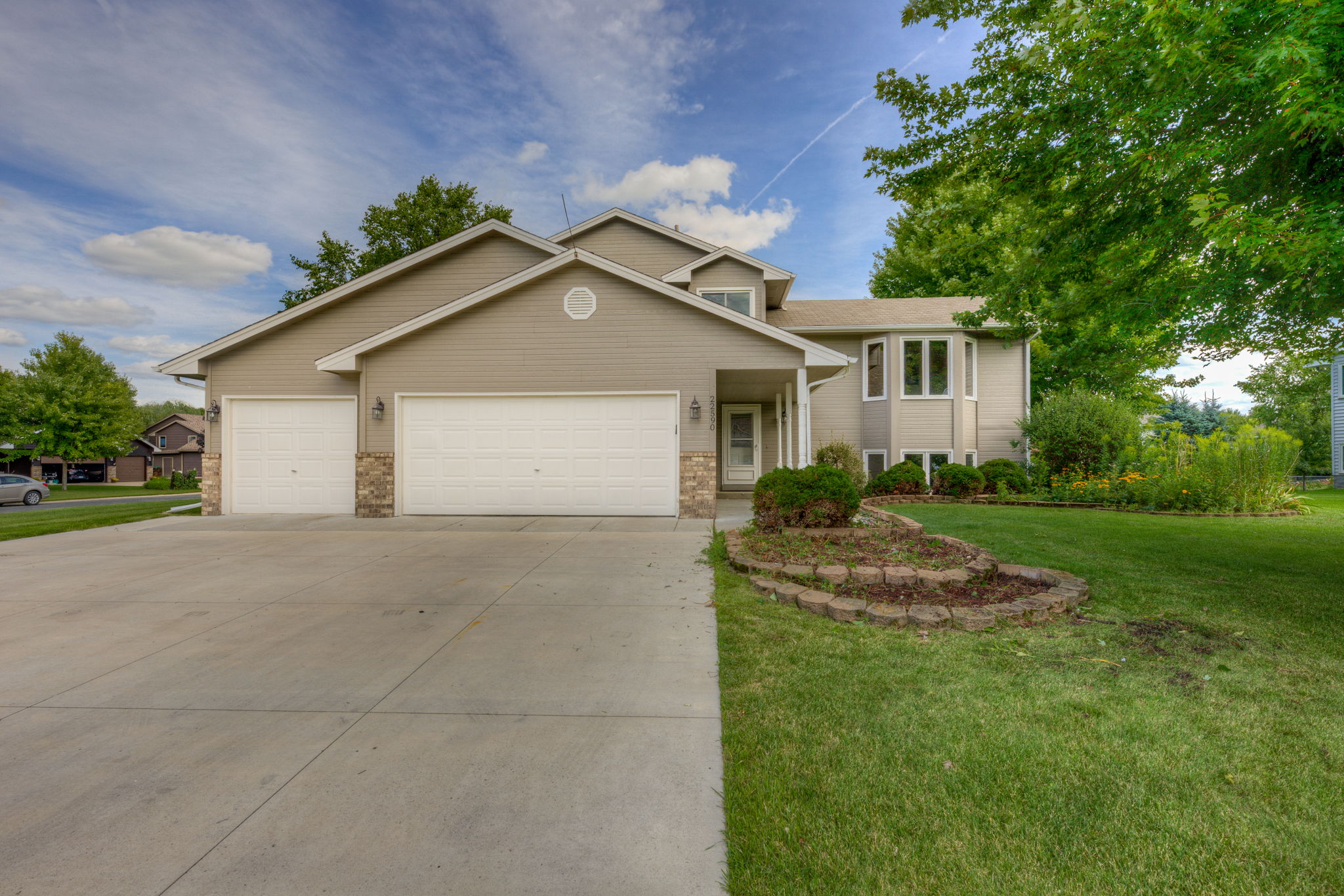  22590 129th Place N, Rogers, MN 55374, US