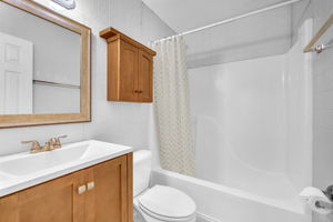  Photo 23