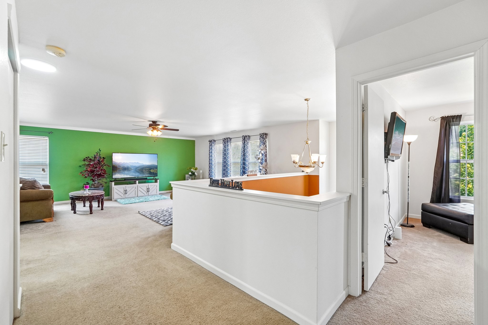 Elaine Court-S2907-031.jpg