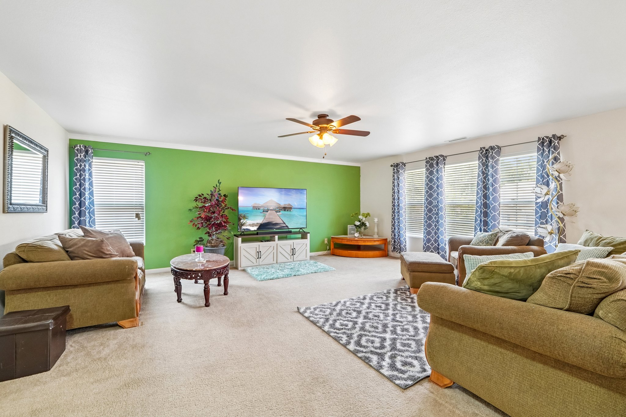 Elaine Court-S2907-043.jpg
