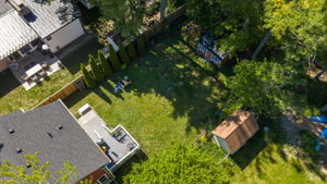  Photo 44
