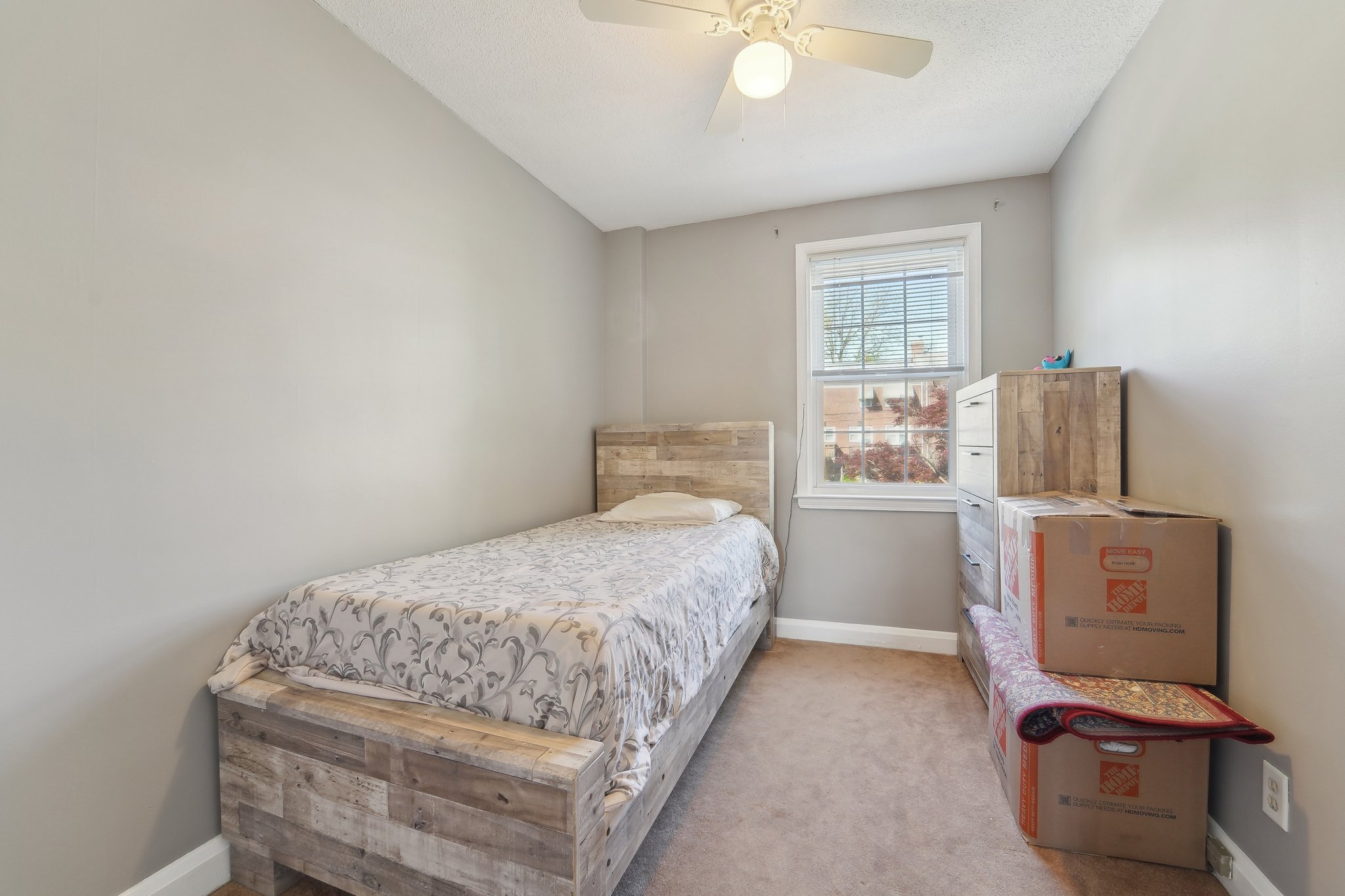 Medwick Garth E-2804-015.jpg