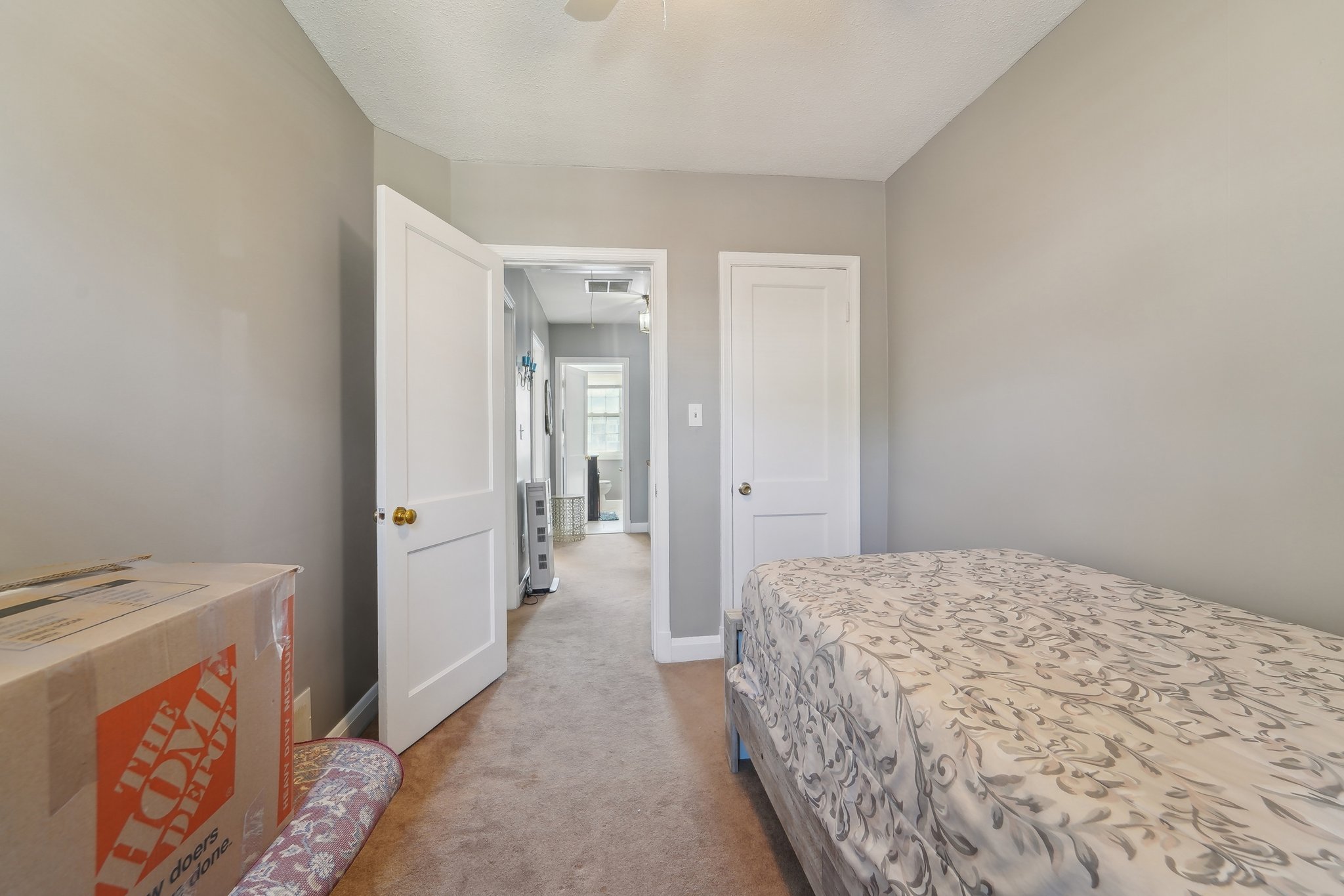 Medwick Garth E-2804-016.jpg