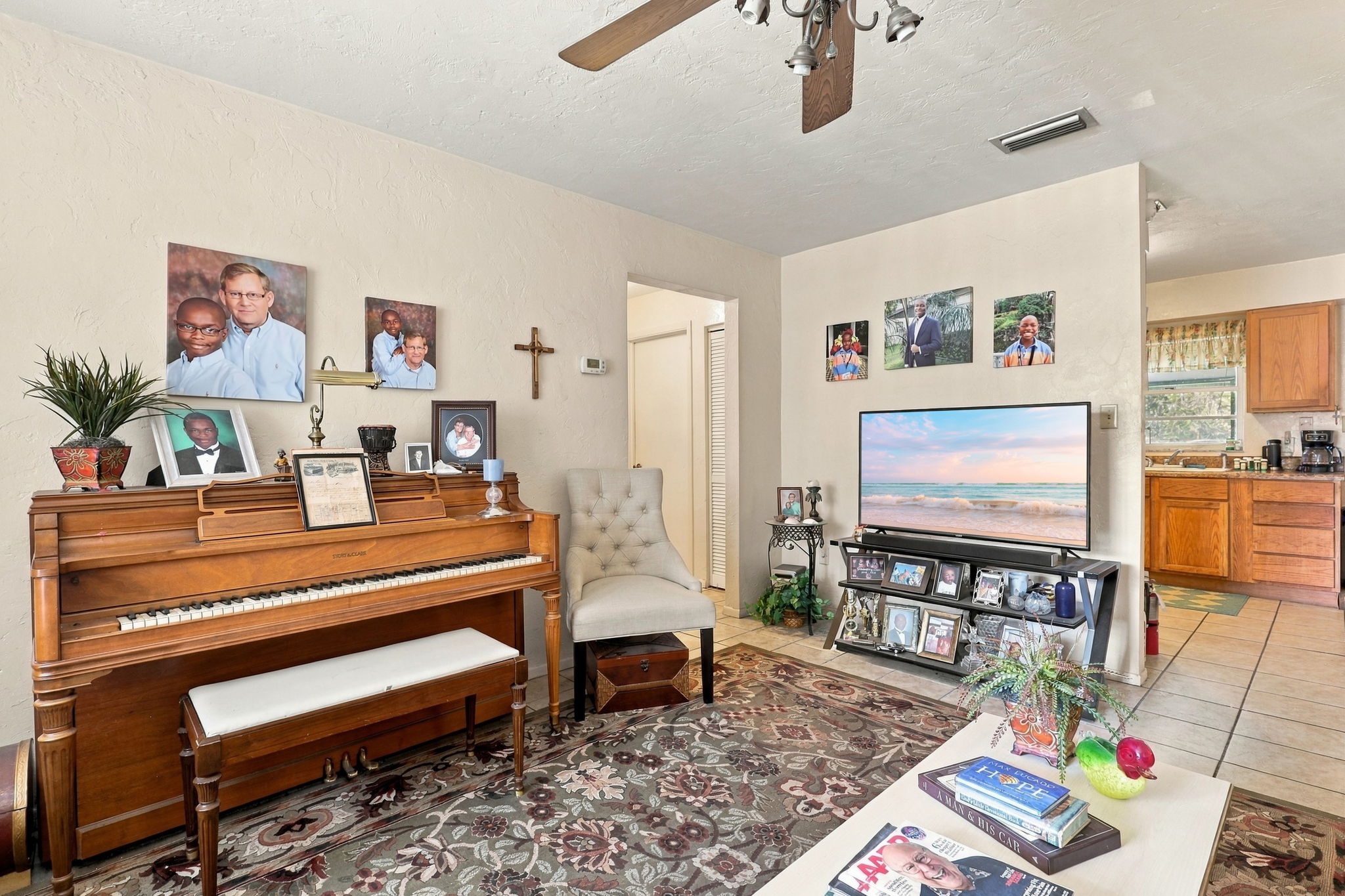  Photo 16