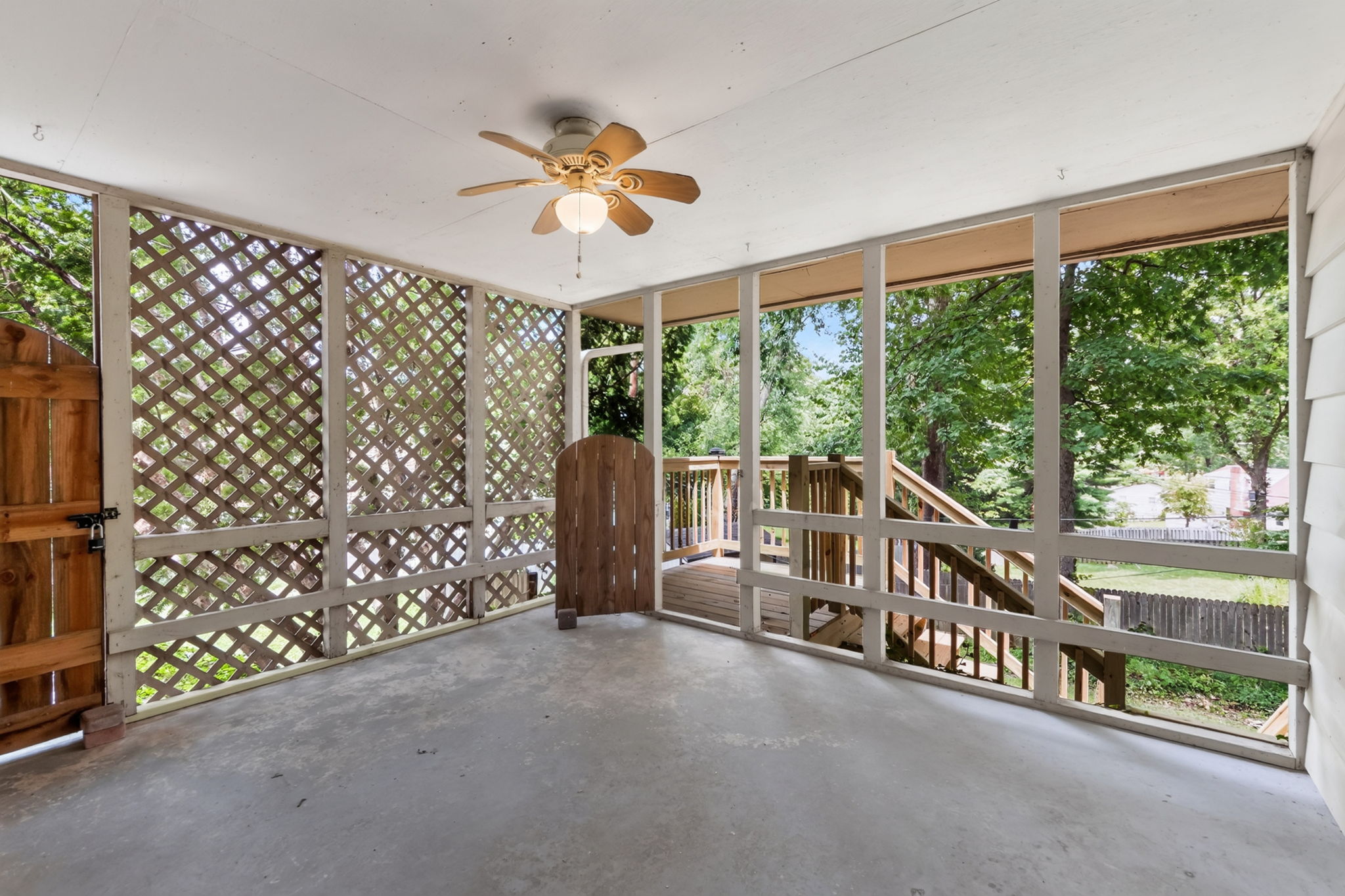 226 NW 43 St-023