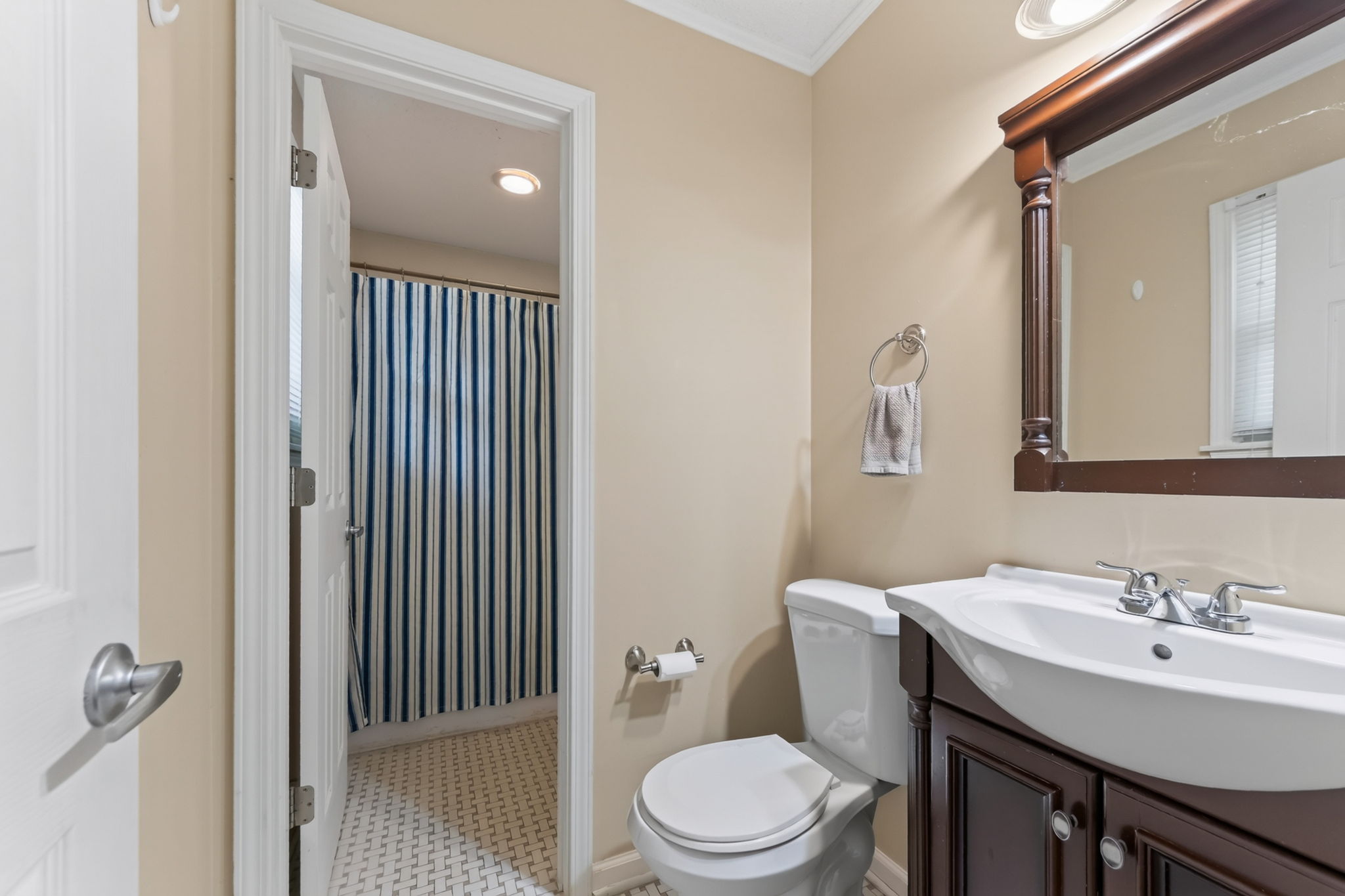 226 NW 43 St-027