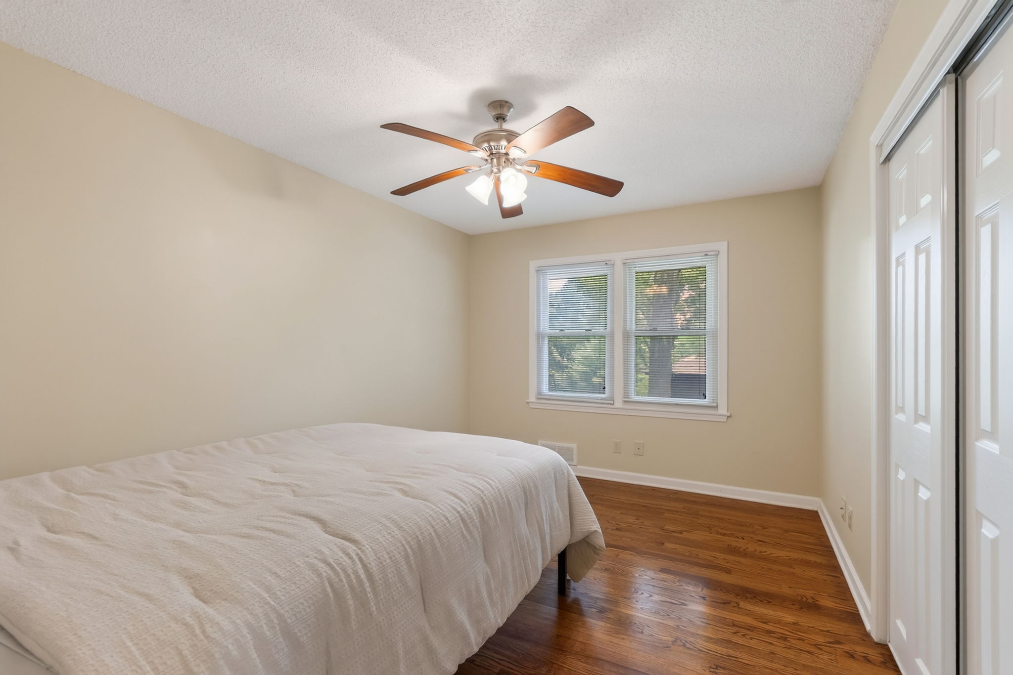 226 NW 43 St-029