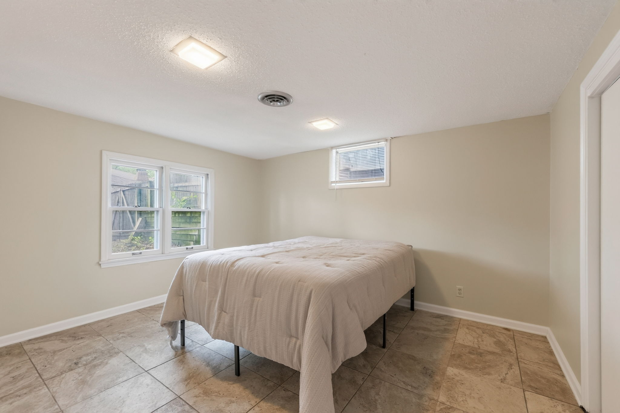226 NW 43 St-042