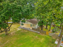 226 NW 43 St-011