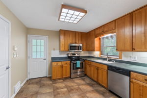 226 NW 43 St-021