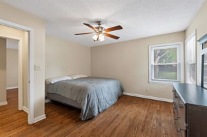 226 NW 43 St-025