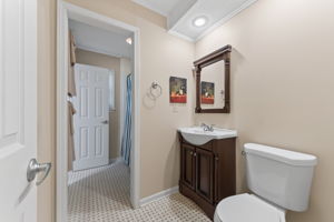 226 NW 43 St-028