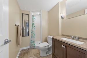 226 NW 43 St-044