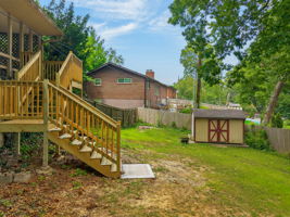 226 NW 43 St-006