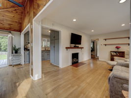  Photo 47