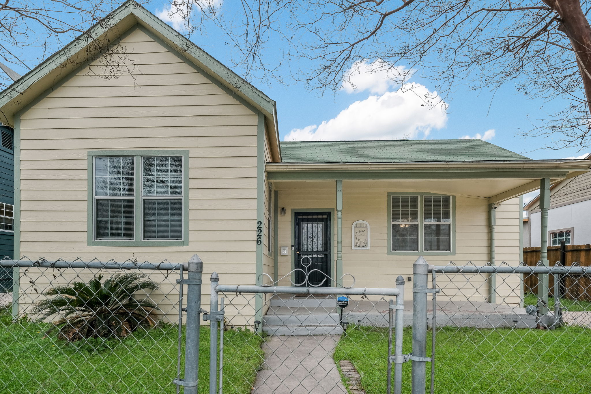 226 S Hackberry St, San Antonio, TX 78203 ShowingTime+ Showcase 3rd