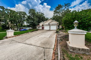 Front Exterior6