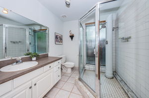 Bathroom2