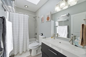  Photo 23