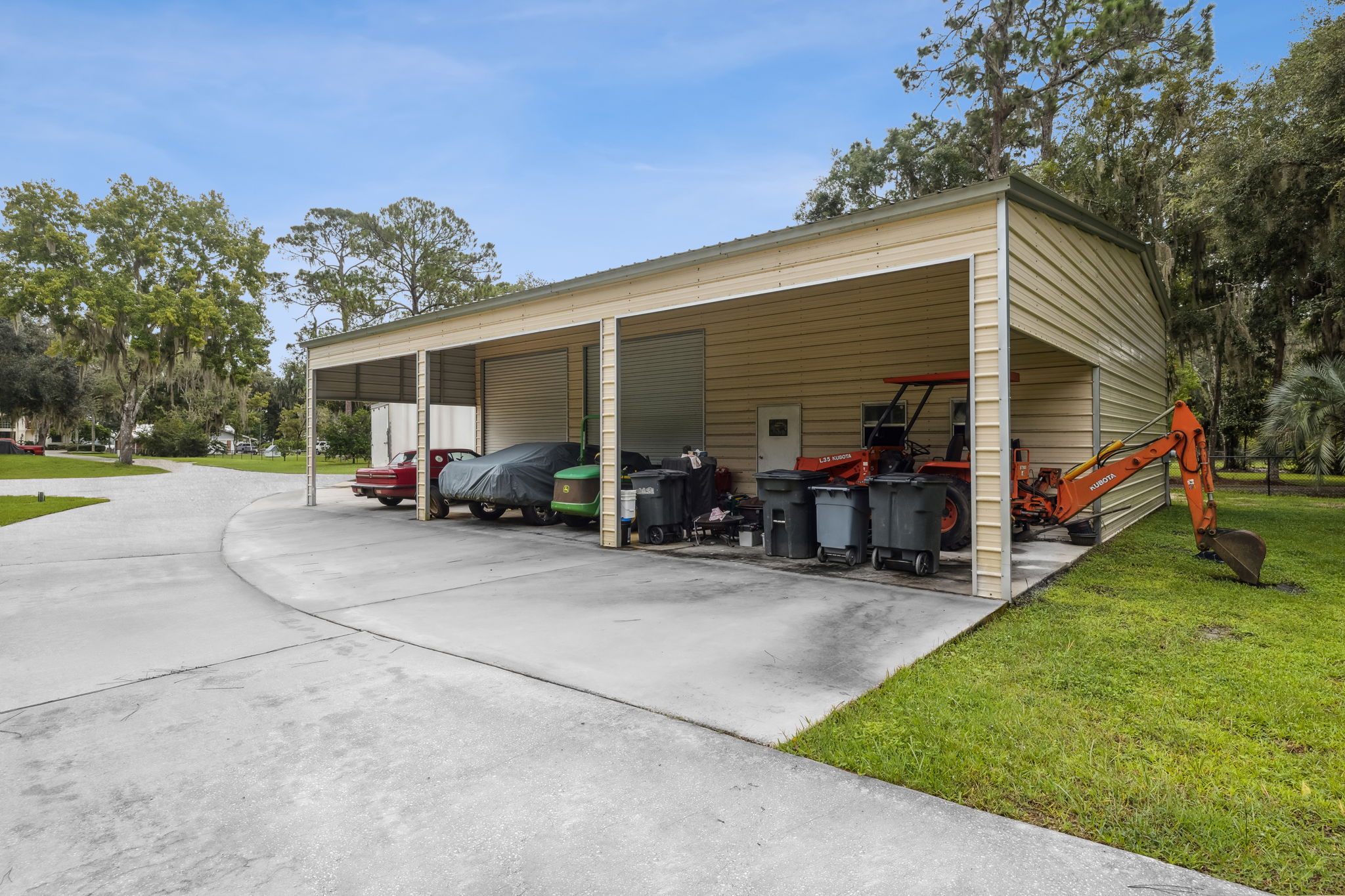 Detached Garage/workshop