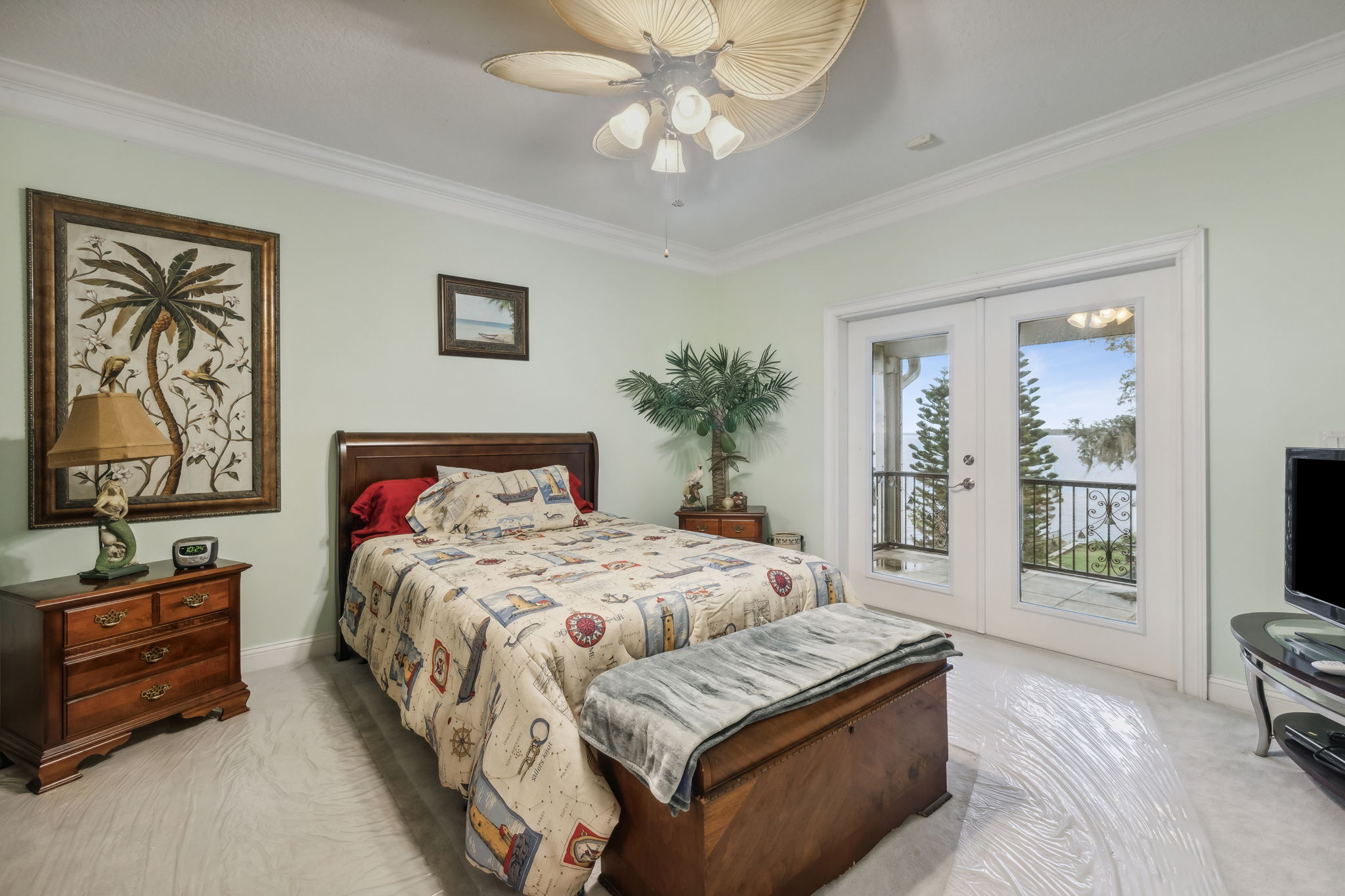 Guest Bedroom-private porch -2nd floor