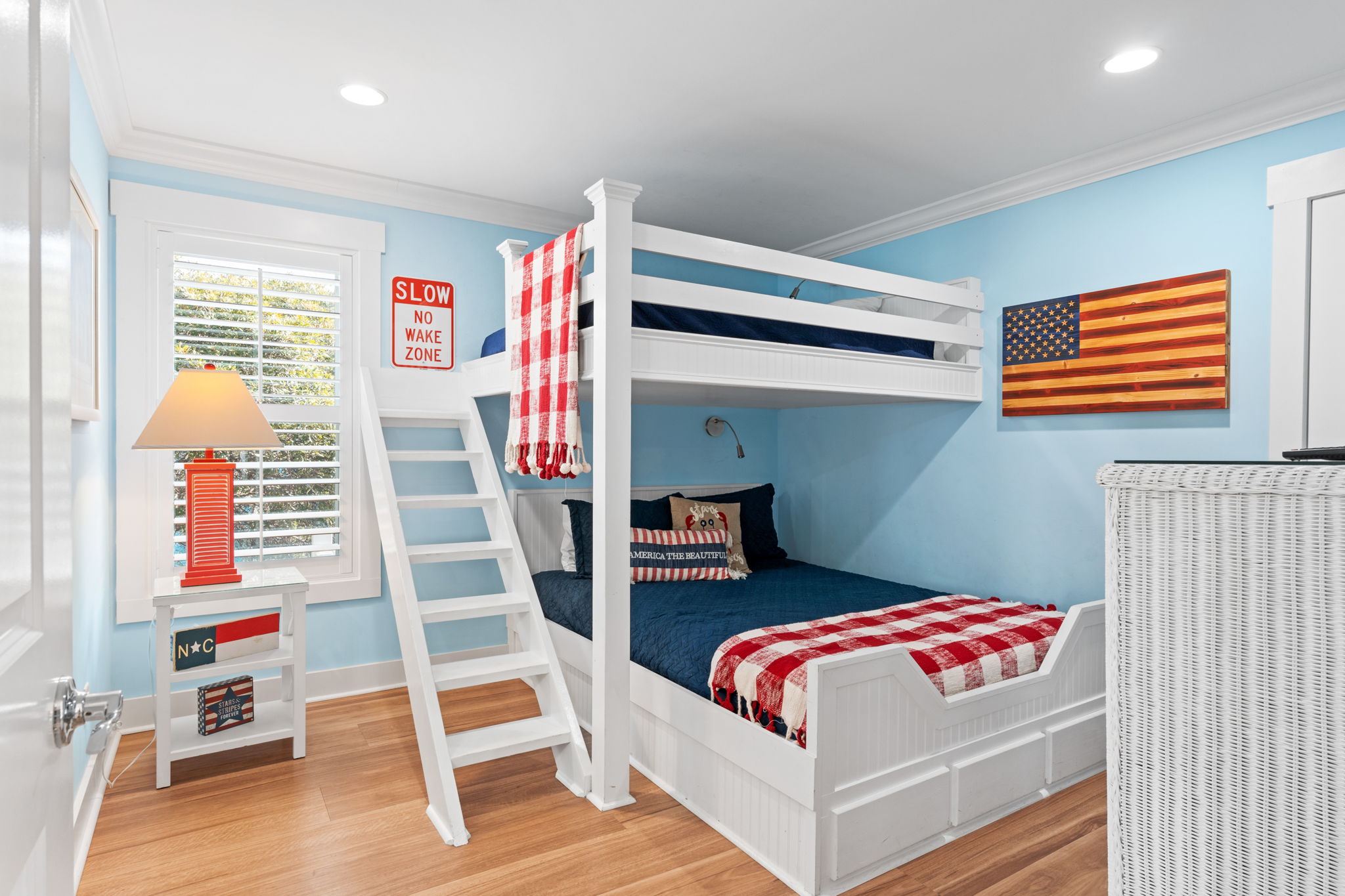 Bedroom 5 w/ Custom Full over Queen Bunk