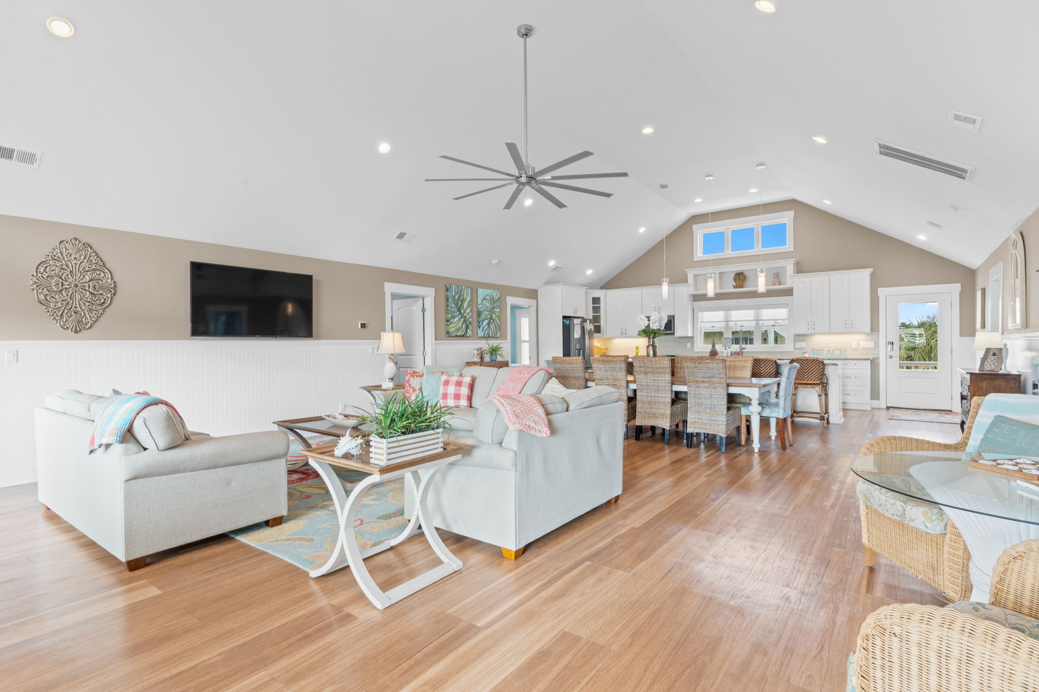 226 W First St, Ocean Isle Beach, NC 28469, USA Photo 9