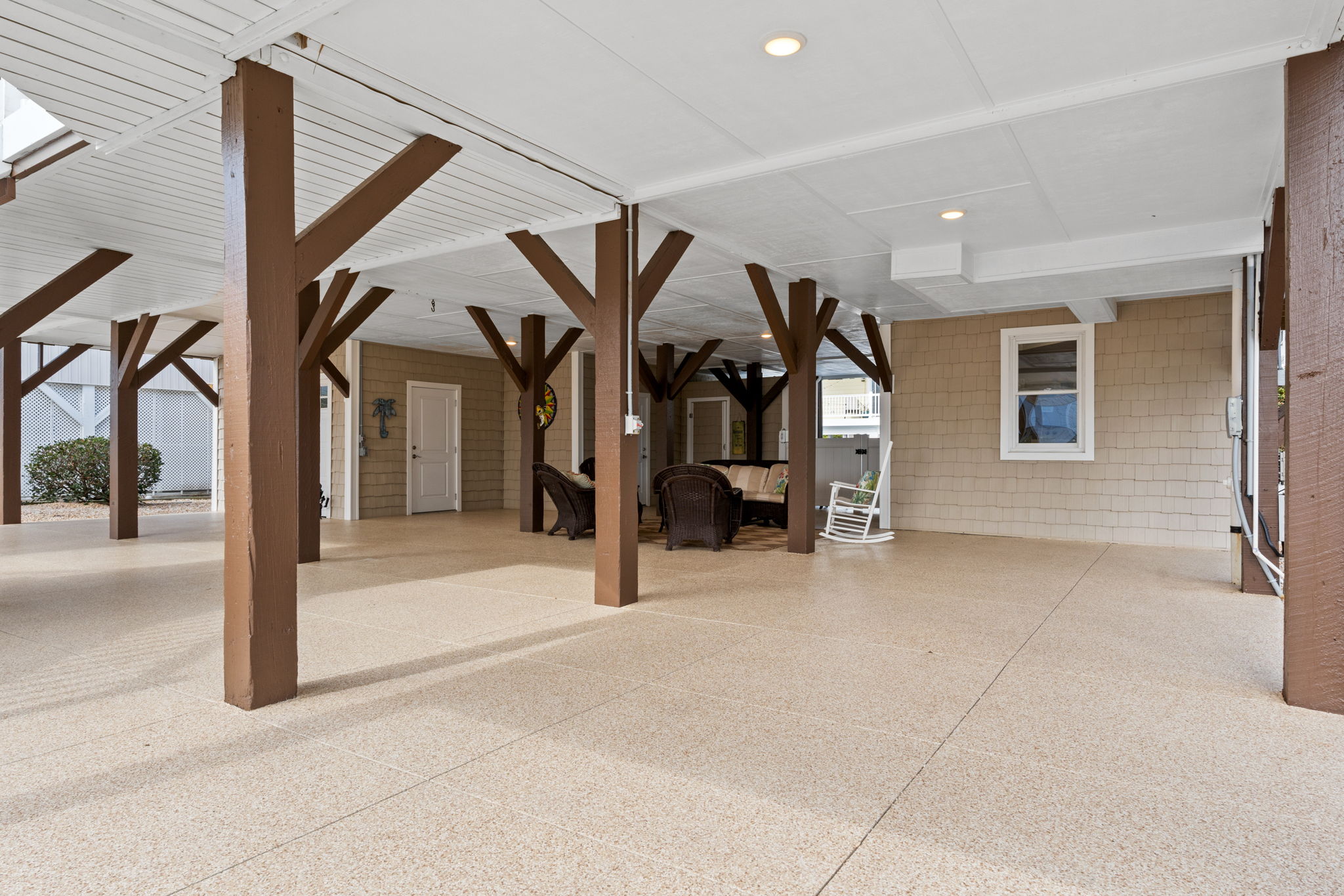 Epoxy coating on all concrete 2025