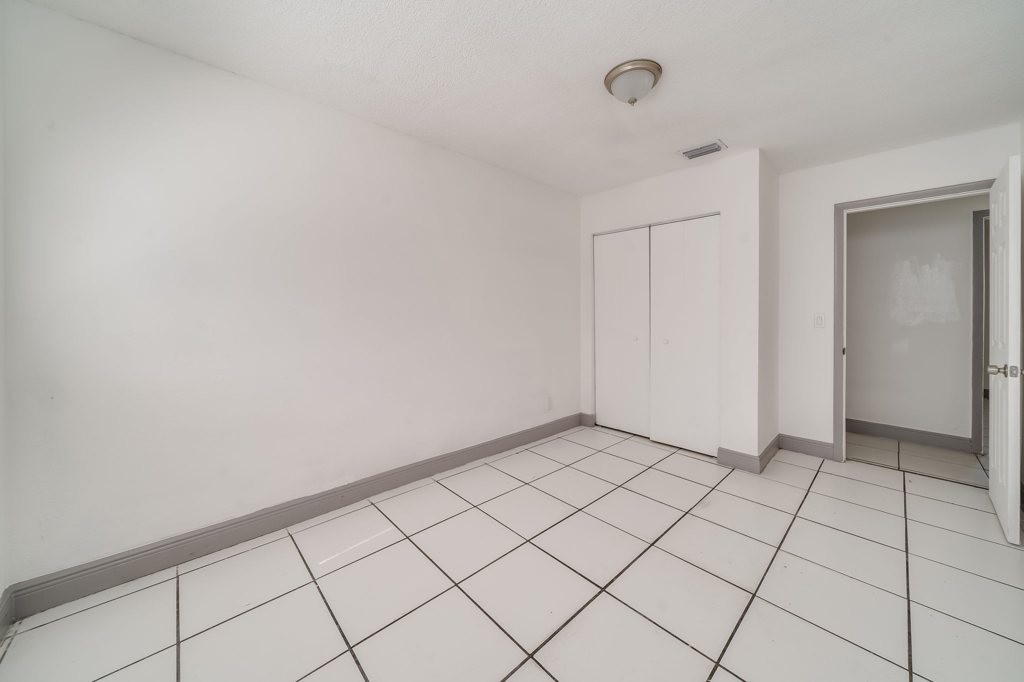 7265 NW 54th Ct, Lauderhill, FL 33319, USA Photo 19