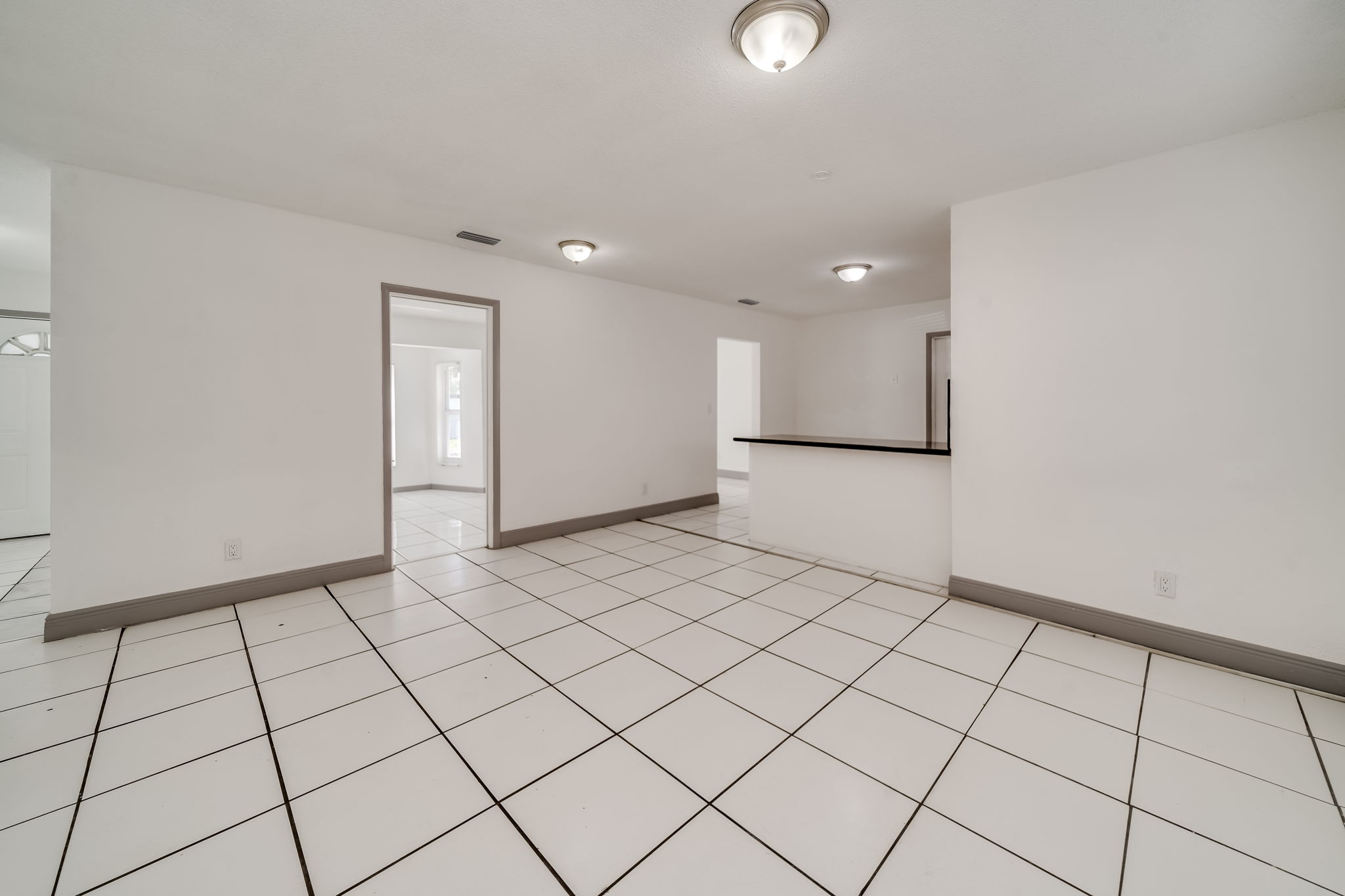 7265 NW 54th Ct, Lauderhill, FL 33319, USA Photo 17