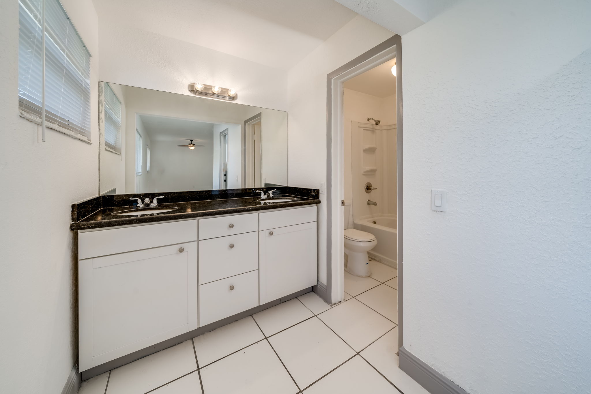 7265 NW 54th Ct, Lauderhill, FL 33319, USA Photo 22