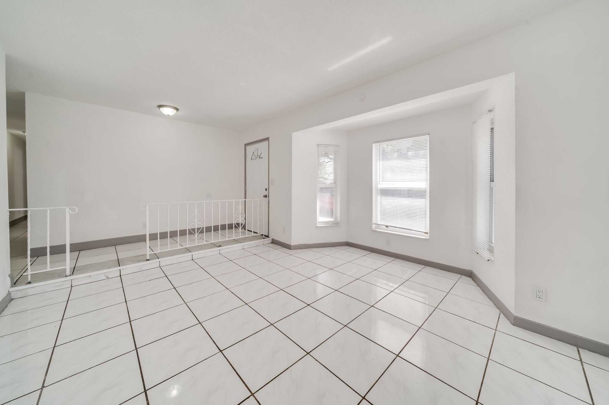 7265 NW 54th Ct, Lauderhill, FL 33319, USA Photo 8