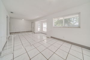 7265 NW 54th Ct, Lauderhill, FL 33319, USA Photo 9