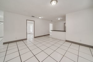 7265 NW 54th Ct, Lauderhill, FL 33319, USA Photo 16