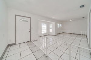 7265 NW 54th Ct, Lauderhill, FL 33319, USA Photo 5